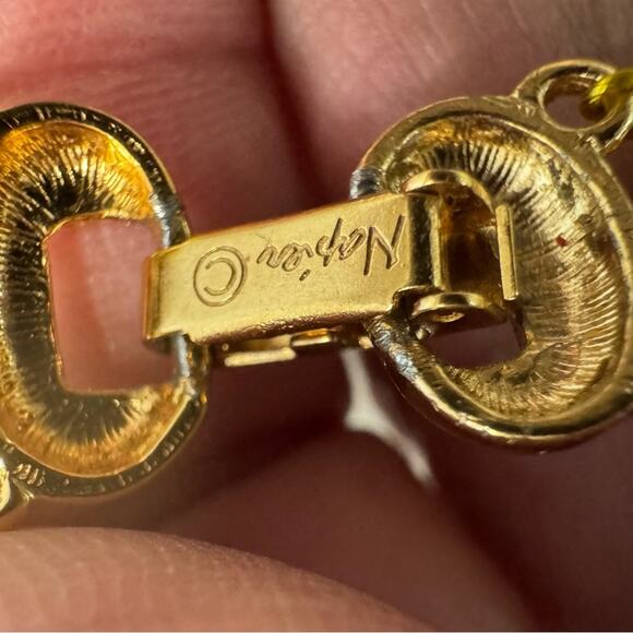 VTG Napier Black and Gold chunky bead Necklace - Picture 3 of 9